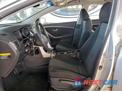 Zdjęcie 7 z 12 samochodu: 2016 HYUNDAI ELANTRA GT VIN:KMHD35LH2GU305246 - miniatura