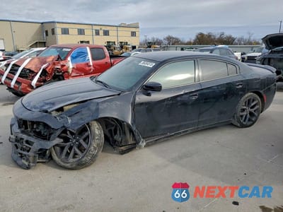 2020 DODGE CHARGER SXT 2C3CDXBG8LH195404 - główne zdjęcie licytacji z USA - miniatura