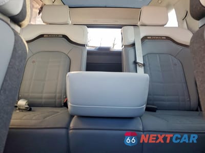 Zdjęcie 10 z 15 samochodu: 2026 RIVIAN R1S PREMIUM VIN:7PDSGBBP1TN081911 - miniatura