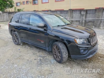 Czwarte zdjęcie samochodu z boku: 2016 JEEP COMPASS SPORT VIN:1C4NJCBB9GD785110 - miniatura