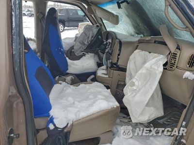 Zdjęcie 7 z 12 samochodu: 2003 GMC SAFARI XT VIN:1GKEL19XX3B509836 - miniatura