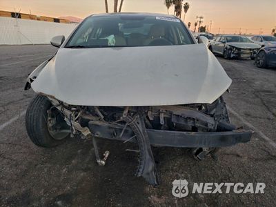 Piąte zdjęcie samochodu w środku: 2017 HYUNDAI ELANTRA SE VIN:KMHD84LF2HU262748 - miniatura
