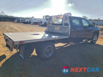 Trzecie zdjęcie samochodu z tyłu: 2015 CHEVROLET SILVERADO K3500 VIN:1GB4KYCG9FF525409 - miniatura