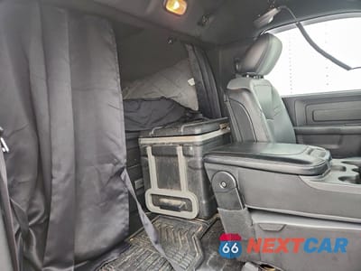 Zdjęcie 10 z 14 samochodu: 2022 RAM 5500 VIN:3C7WRNDL5NG213064 - miniatura