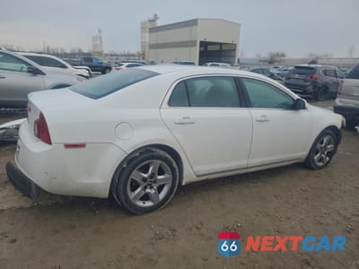 Trzecie zdjęcie samochodu z tyłu: 2010 CHEVROLET MALIBU 1LT VIN:1G1ZC5EB0AF304751 - miniatura