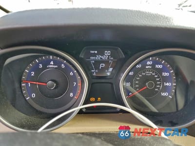 Zdjęcie 9 z 12 samochodu: 2013 HYUNDAI ELANTRA GLS VIN:5NPDH4AE2DH242681 - miniatura