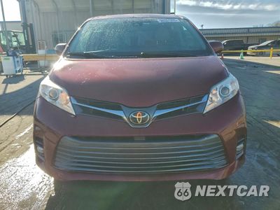 Piąte zdjęcie samochodu w środku: 2020 TOYOTA SIENNA XLE VIN:5TDYZ3DC9LS036852 - miniatura