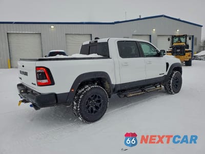 Trzecie zdjęcie samochodu z tyłu: 2022 RAM 1500 TRX VIN:1C6SRFU91NN349955 - miniatura