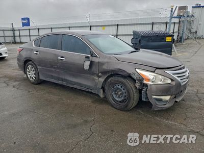 Czwarte zdjęcie samochodu z boku: 2015 NISSAN ALTIMA 2.5 VIN:1N4AL3AP9FC240783 - miniatura