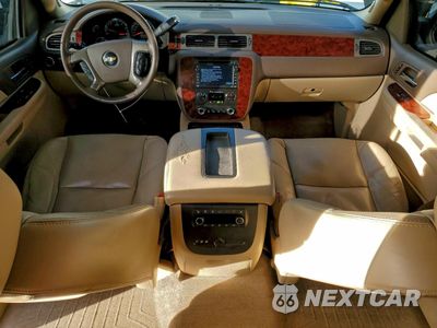 Zdjęcie 8 z 13 samochodu: 2009 CHEVROLET TAHOE K1500 LTZ VIN:1GNFK33209R291117 - miniatura