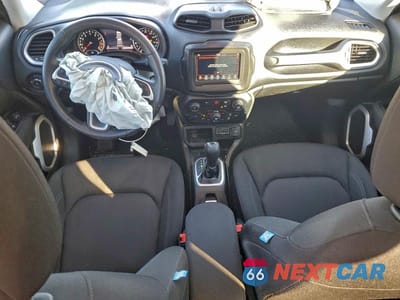 Zdjęcie 8 z 12 samochodu: 2021 JEEP RENEGADE LATITUDE VIN:ZACNJCBB7MPM43262 - miniatura