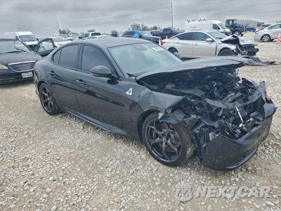Czwarte zdjęcie samochodu z boku: 2020 ALFA ROMEO GIULIA QUADRIFOGLIO VIN:ZARFAMEV0L7626748 - miniatura