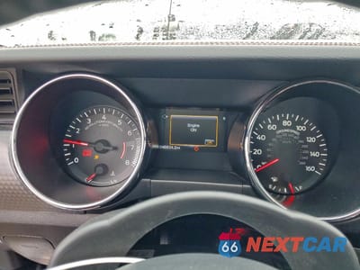 Zdjęcie 9 z 12 samochodu: 2016 FORD MUSTANG GT VIN:1FA6P8CF8G5328161 - miniatura