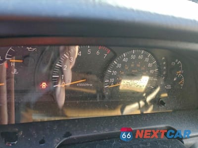 Zdjęcie 9 z 11 samochodu: 2003 TOYOTA TUNDRA ACCESS CAB SR5 VIN:5TBBT441X3S435385 - miniatura