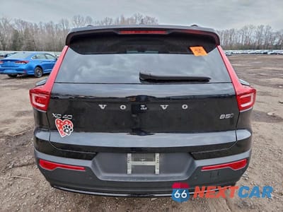 Zdjęcie 6 z 13 samochodu: 2023 VOLVO XC40 ULTIMATE VIN:YV4L12UXXP2097068 - miniatura