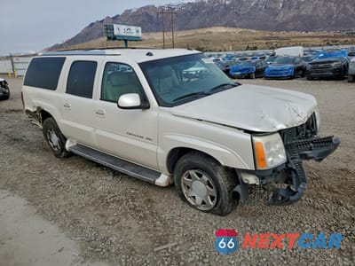 Czwarte zdjęcie samochodu z boku: 2005 CADILLAC ESCALADE ESV VIN:3GYFK66NX5G288522 - miniatura