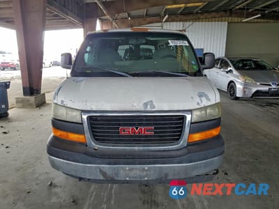 Piąte zdjęcie samochodu w środku: 2004 GMC SAVANA RV G1500 VIN:1GDFG15X941207290 - miniatura