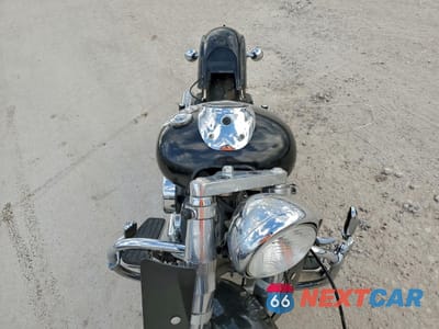 Piąte zdjęcie samochodu w środku: 2009 YAMAHA XVS1100 A VIN:JYAVP11E59A114967 - miniatura