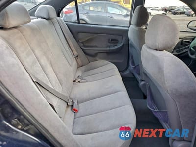 Zdjęcie 10 z 13 samochodu: 2005 HYUNDAI ELANTRA GLS VIN:KMHDN46D05U031569 - miniatura