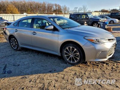 Czwarte zdjęcie samochodu z boku: 2018 TOYOTA AVALON XLE VIN:4T1BK1EBXJU279692 - miniatura