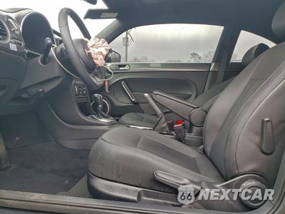 Zdjęcie 7 z 12 samochodu: 2015 VOLKSWAGEN BEETLE TDI VIN:3VWJA7AT6FM638100 - miniatura