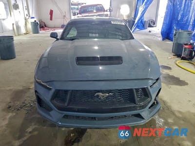 Piąte zdjęcie samochodu w środku: 2024 FORD MUSTANG GT VIN:1FA6P8CFXR5420083 - miniatura