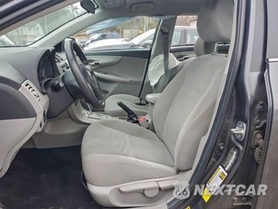 Zdjęcie 7 z 12 samochodu: 2013 TOYOTA COROLLA BASE VIN:2T1BU4EE4DC035287 - miniatura