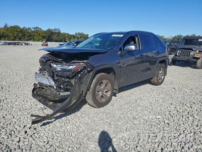 2024 TOYOTA RAV4 XLE 2T3W1RFV0RC302932 - główne zdjęcie licytacji z USA - miniatura