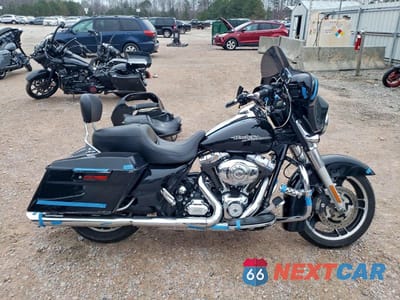 2013 HARLEY-DAVIDSON FLHX STREET GLIDE 1HD1KBM13DB628818 - główne zdjęcie licytacji z USA - miniatura