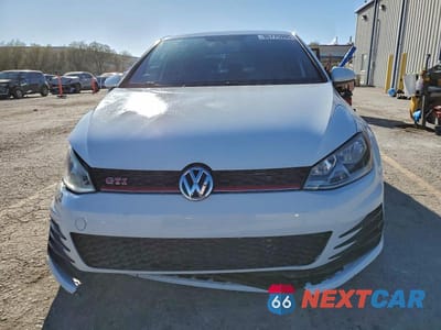 Piąte zdjęcie samochodu w środku: 2017 VOLKSWAGEN GTI S VIN:3VW5T7AU8HM076532 - miniatura