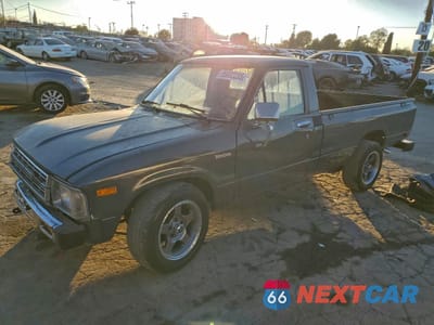 1983 TOYOTA PICKUP 1/2 TON RN44 JT4RN44D6D1150319 - główne zdjęcie licytacji z USA - miniatura