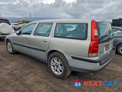 Drugie zdjęcie samochodu z przodu: 2001 VOLVO V70 VIN:YV1SW61R212086984 - miniatura