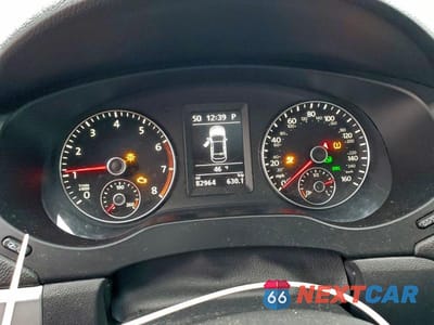 Zdjęcie 9 z 12 samochodu: 2014 VOLKSWAGEN JETTA GLI VIN:3VW4S7AJ8EM211475 - miniatura