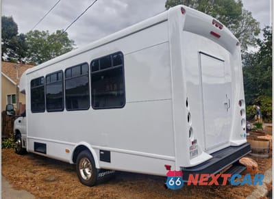 Trzecie zdjęcie samochodu z tyłu: 2015 FORD ECONOLINE E450 SUPER DUTY CUTAWAY VAN VIN:1FDFE4FS3FDA28027 - miniatura