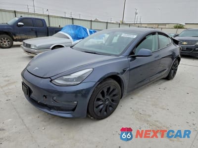 2022 TESLA MODEL 3 5YJ3E1EB5NF164822 - główne zdjęcie licytacji z USA - miniatura