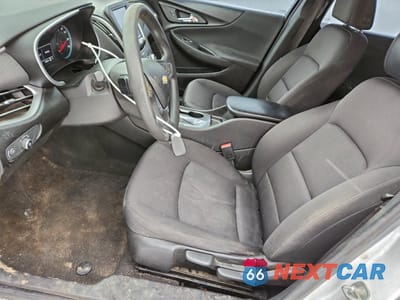 Zdjęcie 7 z 14 samochodu: 2018 CHEVROLET MALIBU LS VIN:1G1ZB5ST2JF190249 - miniatura