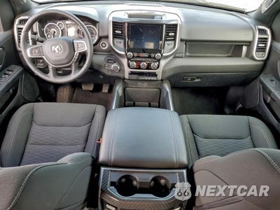 Zdjęcie 8 z 14 samochodu: 2025 RAM 1500 BIG HORN/LONE STAR VIN:1C6SRFFPXSN761895 - miniatura