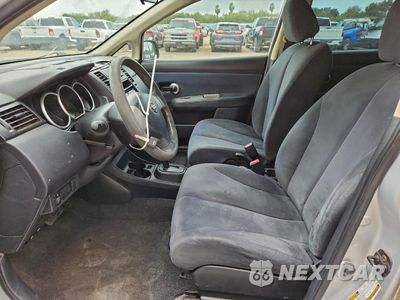 Zdjęcie 7 z 14 samochodu: 2011 NISSAN VERSA S VIN:3N1CC1AP6BL467793 - miniatura