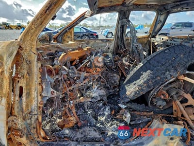Zdjęcie 7 z 11 samochodu: 2015 GMC SIERRA K1500 SLE VIN:1GTV2UEH8FZ355346 - miniatura