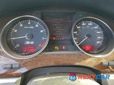 Zdjęcie 9 z 12 samochodu: 2008 AUDI S8 QUATTRO VIN:WAUPN94E18N004807 - miniatura