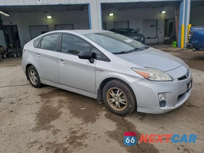 Czwarte zdjęcie samochodu z boku: 2011 TOYOTA PRIUS VIN:JTDKN3DU6B0275089 - miniatura