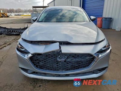 Piąte zdjęcie samochodu w środku: 2019 MAZDA 3 SELECT VIN:3MZBPAAL9KM110271 - miniatura
