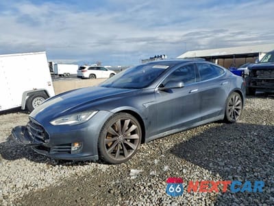2015 TESLA MODEL S 85D 5YJSA1H24FFP69371 - główne zdjęcie licytacji z USA - miniatura