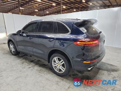 Drugie zdjęcie samochodu z przodu: 2016 PORSCHE CAYENNE VIN:WP1AA2A24GLA00782 - miniatura