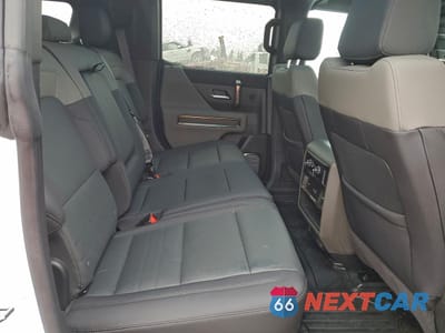 Zdjęcie 11 z 15 samochodu: 2024 GMC HUMMER SUV 2X VIN:1GKB0NDE0RU113534 - miniatura