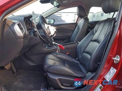 Zdjęcie 7 z 13 samochodu: 2018 MAZDA 3 TOURING VIN:3MZBN1L32JM210861 - miniatura