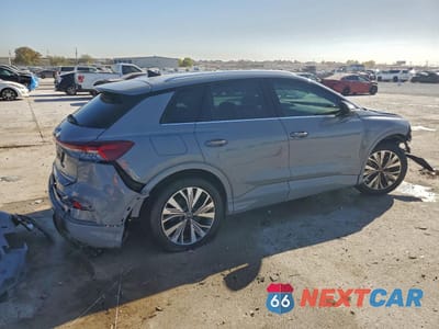 Trzecie zdjęcie samochodu z tyłu: 2025 AUDI Q4 E-TRON PREMIUM VIN:WA1A5BFZ1SP060140 - miniatura