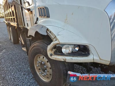 Zdjęcie 9 z 10 samochodu: 2015 MACK GU800 DUMP TRUCK VIN:1M2AX13C7FM028547 - miniatura