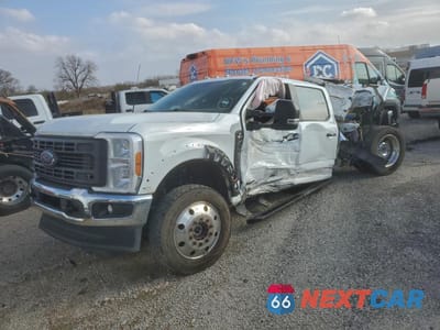 2023 FORD F450 SUPER DUTY 1FT8W4DT2PED07681 - główne zdjęcie licytacji z USA - miniatura