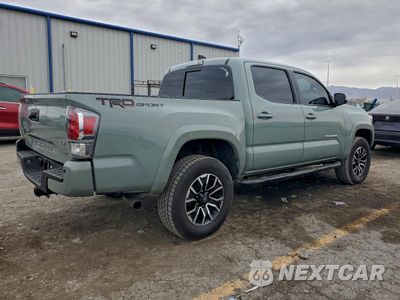 Trzecie zdjęcie samochodu z tyłu: 2023 TOYOTA TACOMA DOUBLE CAB VIN:3TYAZ5CNXPT030410 - miniatura